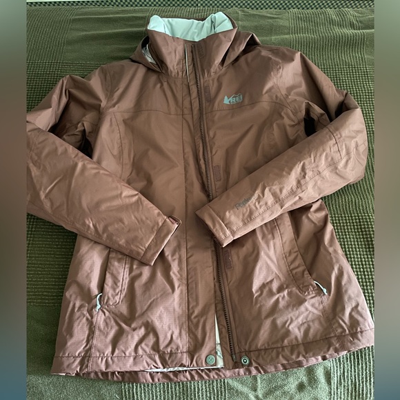 REI Jackets & Blazers - Women’s REI jacket